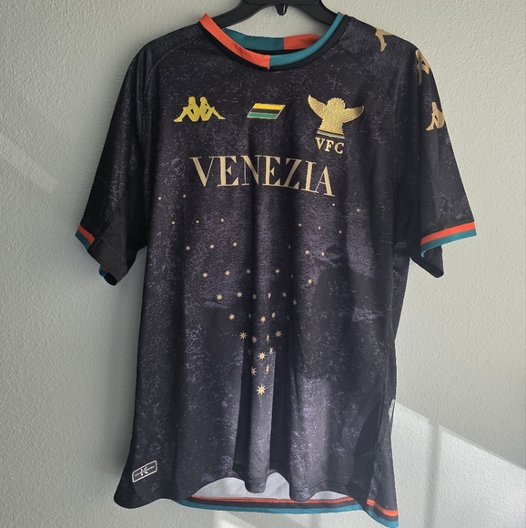 21/22 Venezia Home Kit Soccer Football Jersey. Brand new with tags. Size Large - Picture 1 of 11
